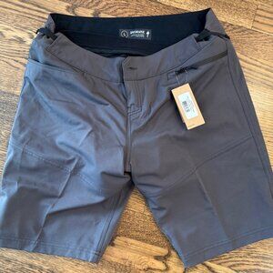 NWT: Specialized Trail Short w/Liner Women's, size L
